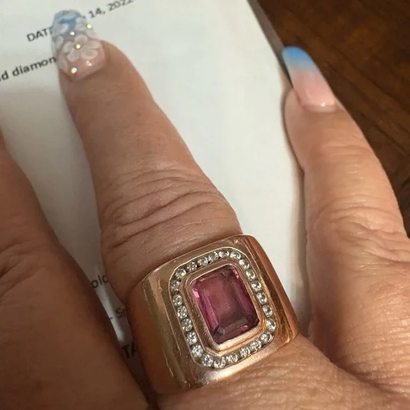 Elegant Pink tourmaline and 10 carat rose Gold Ring - Picture 14 of 16